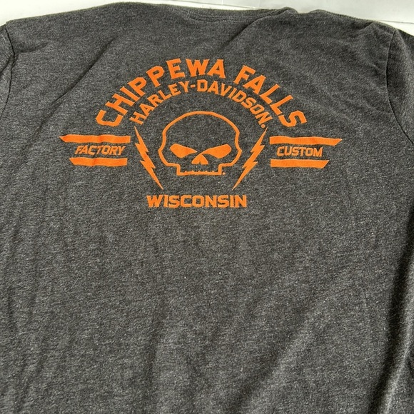 Harley Davidson Chippewa Falls WI gray and orange crew neck t-shirt - Picture 15 of 15